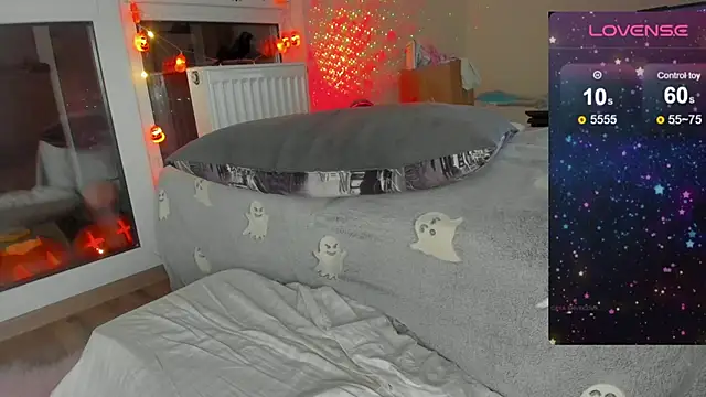 92yourbitch922 online show from November 1, 2025, 3:06 pm