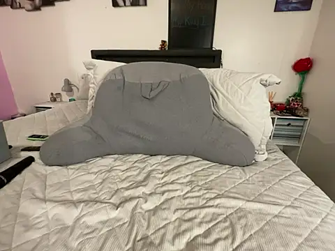 Snapshot of AngelSinz69 chatting on March 1, 2025, 1:53 am AngelSinz69 online show from March 1, 2025, 1:53 am