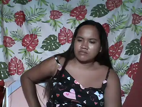 Sexiest quen online show from December 17, 2025, 1:05 pm