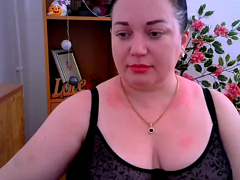 Snapshot of AmanaGi chatting on December 22, 2025, 4:29 pm AmanaGi online show from December 22, 2025, 4:29 pm