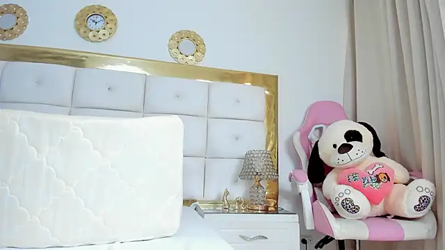 KendalStallyon online show from March 20, 2025, 5:04 pm