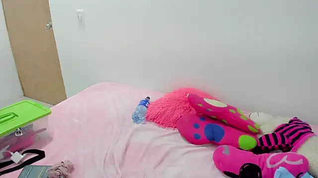 sweetnia online show from February 27, 2026, 11:37 pm