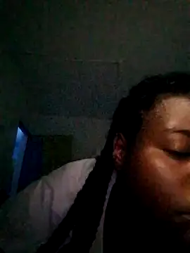 Snapshot of bigtitssxx chatting on October 1, 2025, 11:41 pm bigtitssxx online show from October 1, 2025, 11:41 pm