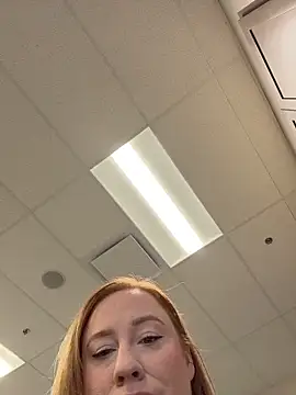 cinnatitties online show from October 28, 2025, 3:11 pm