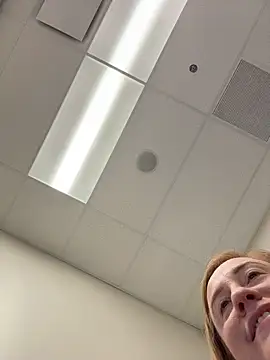 cinnatitties online show from December 16, 2025, 3:49 pm