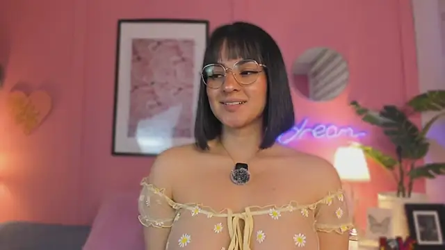 Snapshot of SoySaraa chatting on May 26, 2026, 6:11 am SoySaraa online show from May 26, 2026, 6:11 am