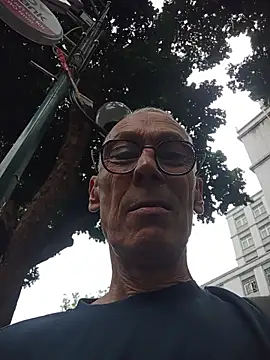 Snapshot of pierre5004 chatting on February 24, 2026, 6:03 am pierre5004 online show from February 24, 2026, 6:03 am