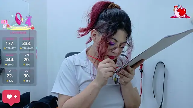 Catwhite  online show from March 10, 2025, 3:30 pm