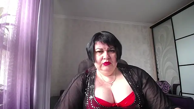 JuicyLady Di online show from May 30, 2026, 5:58 am