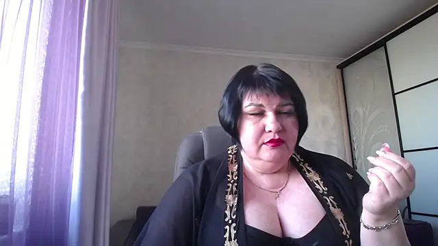 JuicyLady Di online show from March 18, 2025, 1:23 pm