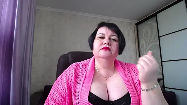 JuicyLady Di online show from October 21, 2025, 8:25 am