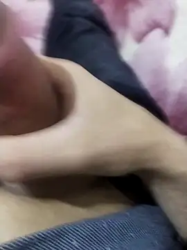 Snapshot of K-27 chatting on February 15, 2026, 9:58 pm K-27 online show from February 15, 2026, 9:58 pm