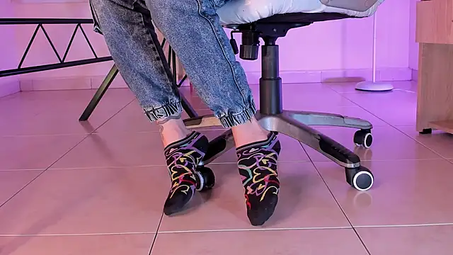 ArchieCollins online show from October 23, 2025, 9:35 pm