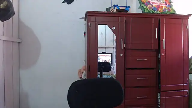 DeepAnal07 online show from October 4, 2025, 8:10 pm