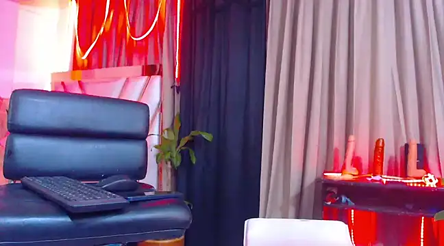 Hotgiirl 1 online show from March 14, 2025, 12:32 am