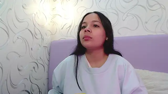 EmilyQueen3x online show from October 21, 2025, 1:21 pm