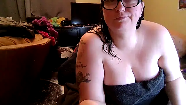 newfieocean online show from November 11, 2025, 2:28 am