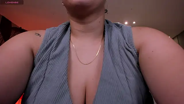 MartinnaBonnet online show from March 18, 2025, 10:28 am