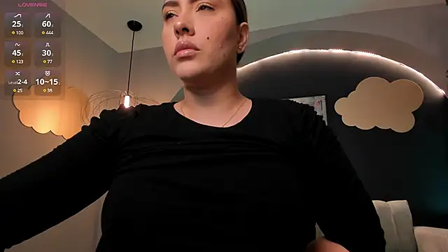 MartinnaBonnet online show from March 12, 2025, 1:40 pm