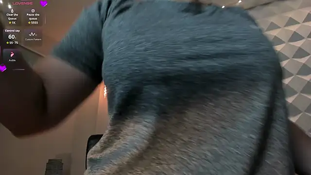 MartinnaBonnet online show from November 16, 2025, 10:20 am