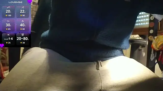 Snapshot of Purple_Flamingo chatting on December 2, 2025, 1:57 pm Purple Flamingo online show from December 2, 2025, 1:57 pm