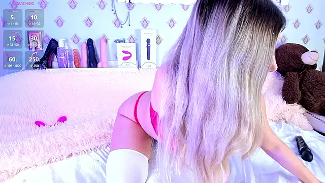 Briana Lovs online show from March 13, 2025, 6:16 am