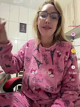 Snapshot of RAIRAsexy chatting on July 18, 2026, 8:34 am RAIRAsexy online show from July 18, 2026, 8:34 am