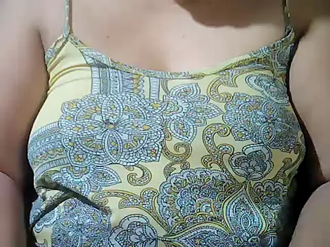 Snapshot of Sexyhorney4u chatting on January 5, 2026, 5:49 pm Sexyhorney4u online show from January 5, 2026, 5:49 pm