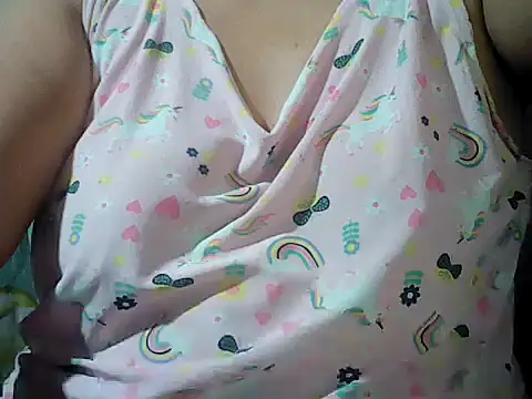 Snapshot of Sexyhorney4u chatting on December 20, 2025, 6:00 pm Sexyhorney4u online show from December 20, 2025, 6:00 pm