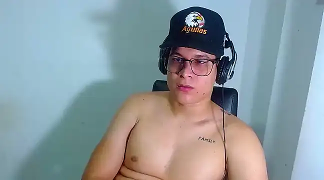 PhoenixGnz online show from March 22, 2025, 2:14 pm