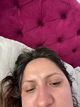 Snapshot of conhy_lehee chatting on February 27, 2025, 2:32 pm conhy lehee online show from February 27, 2025, 2:32 pm