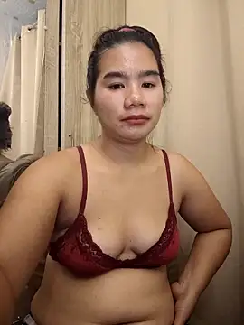 Snapshot of Kissy07 chatting on February 4, 2026, 11:11 pm Kissy07 online show from February 4, 2026, 11:11 pm