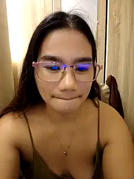 Snapshot of Kissy07 chatting on November 3, 2025, 2:06 am Kissy07 online show from November 3, 2025, 2:06 am