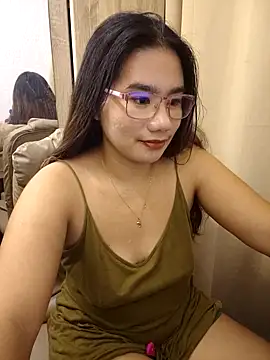 Snapshot of Kissy07 chatting on November 4, 2025, 2:04 am Kissy07 online show from November 4, 2025, 2:04 am