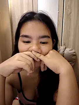 Snapshot of Kissy07 chatting on October 28, 2025, 9:58 pm Kissy07 online show from October 28, 2025, 9:58 pm