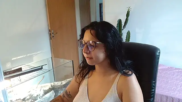 myamillor online show from February 7, 2025, 8:31 pm