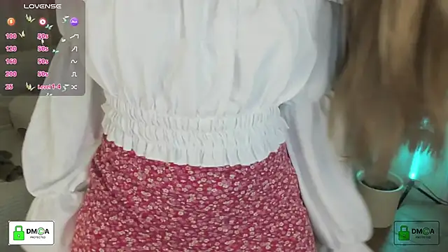 Snapshot of Queenymel chatting on February 5, 2026, 4:03 pm Queenymel online show from February 5, 2026, 4:03 pm