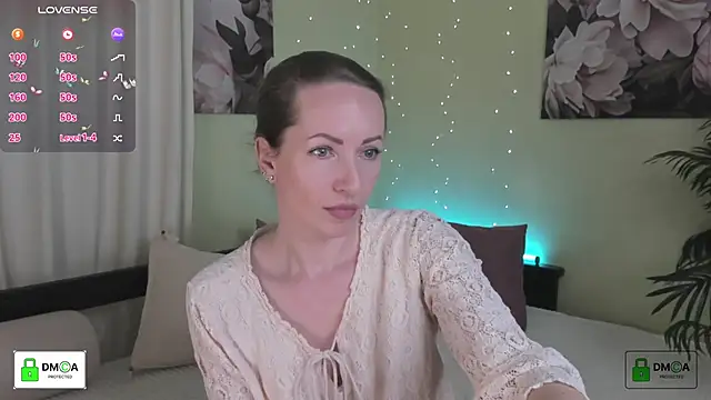 Snapshot of Queenymel chatting on February 8, 2026, 3:10 pm Queenymel online show from February 8, 2026, 3:10 pm