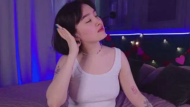 Snapshot of So_audrey chatting on February 17, 2025, 11:44 am So audrey online show from February 17, 2025, 11:44 am