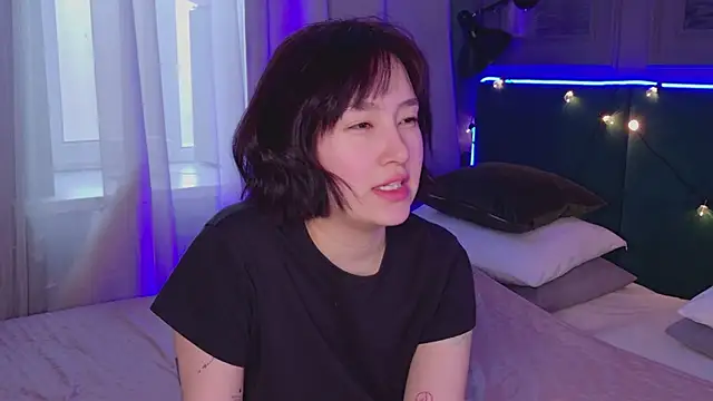 Snapshot of So_audrey chatting on March 8, 2025, 5:38 am So audrey online show from March 8, 2025, 5:38 am