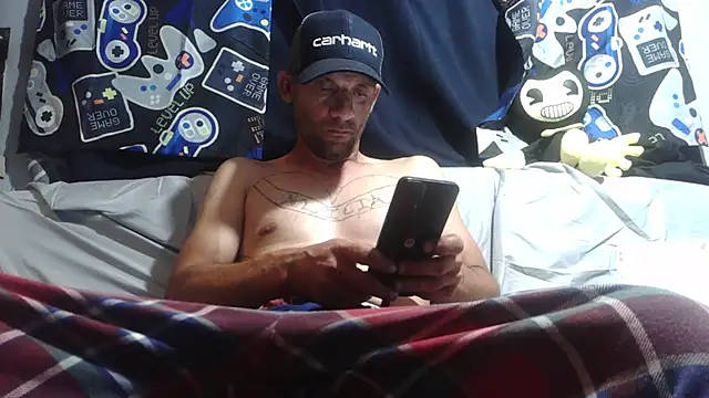 goodick4u28 online show from April 14, 2026, 4:06 am