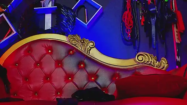 PerlaDivaio online show from March 6, 2025, 1:35 pm