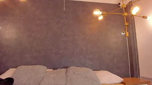 dayra angels online show from March 30, 2026, 4:19 pm