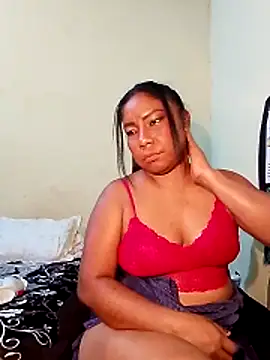 Snapshot of rosmery-navarro chatting on February 8, 2026, 6:00 am rosmery-navarro online show from February 8, 2026, 6:00 am