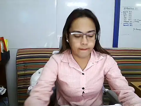 Your PrettyGirlxxx online show from February 27, 2025, 5:29 am