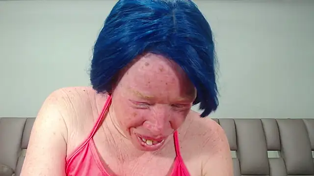 Kittywhiteass online show from September 29, 2025, 12:50 am