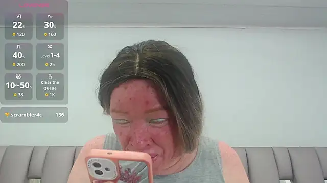 Kittywhiteass online show from September 11, 2025, 2:28 pm