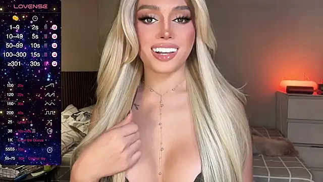 Snapshot of Judi_Abas chatting on October 14, 2025, 11:25 pm Judi Abas online show from October 14, 2025, 11:25 pm