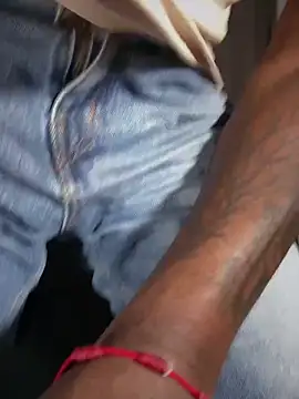 blackdrey18 online show from February 17, 2026, 12:13 pm