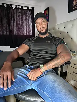 blackdrey18 online show from May 14, 2026, 12:13 pm